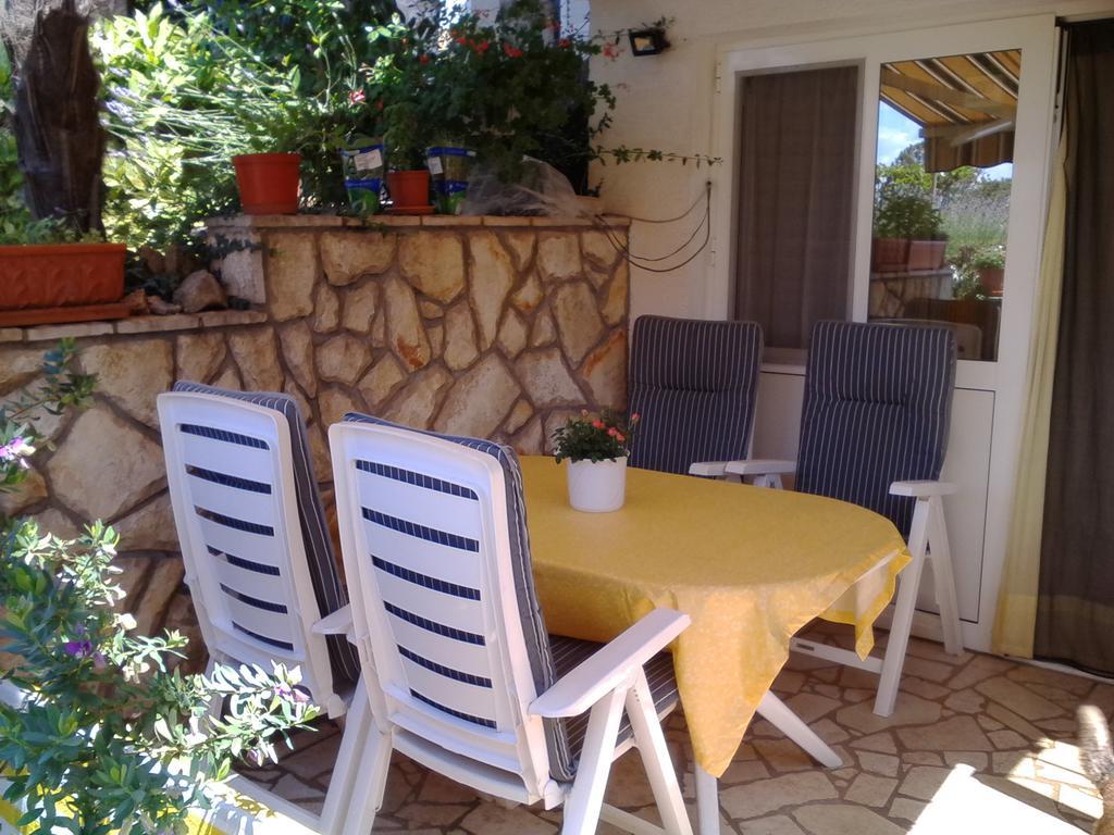 Apartments Villa Elizabet مالينسكا المظهر الخارجي الصورة