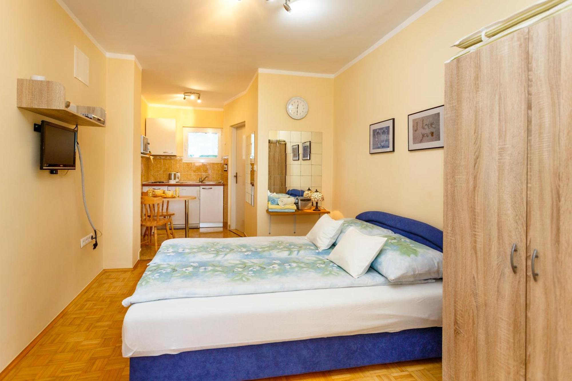 Apartments Villa Elizabet مالينسكا المظهر الخارجي الصورة