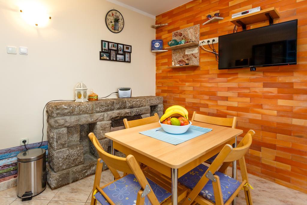 Apartments Villa Elizabet مالينسكا المظهر الخارجي الصورة