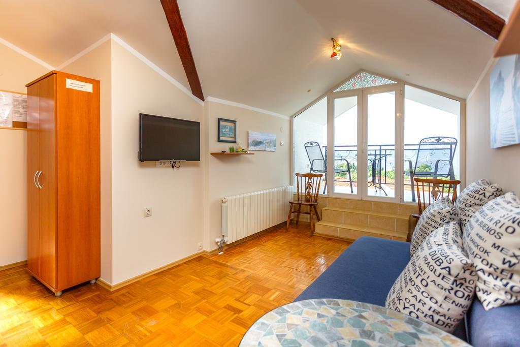 Apartments Villa Elizabet مالينسكا المظهر الخارجي الصورة